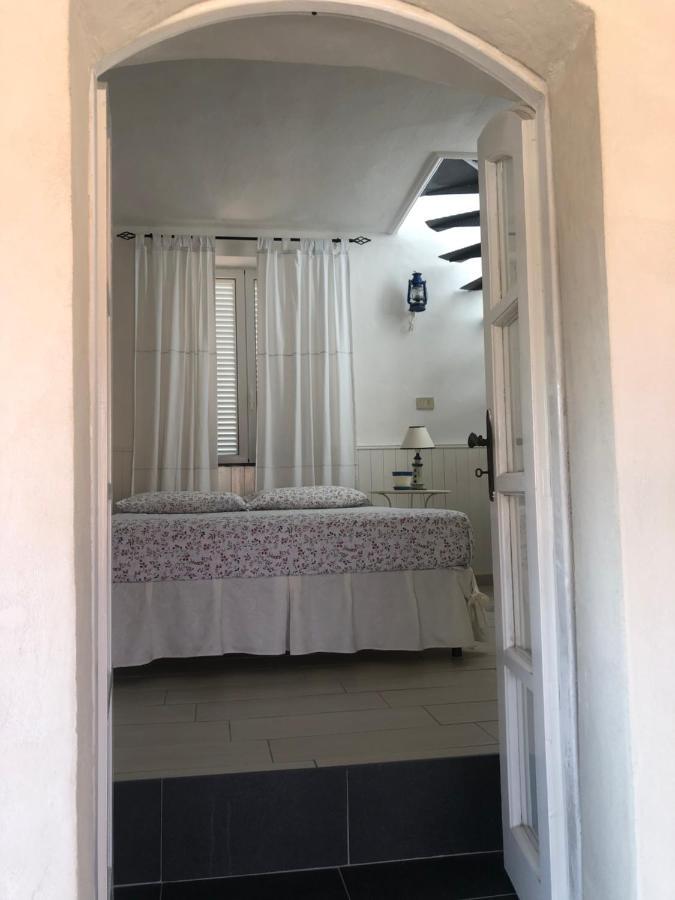 Diano San Pietro Casa Relax, Un Uliveto Sul Mare.ヴィラ エクステリア 写真